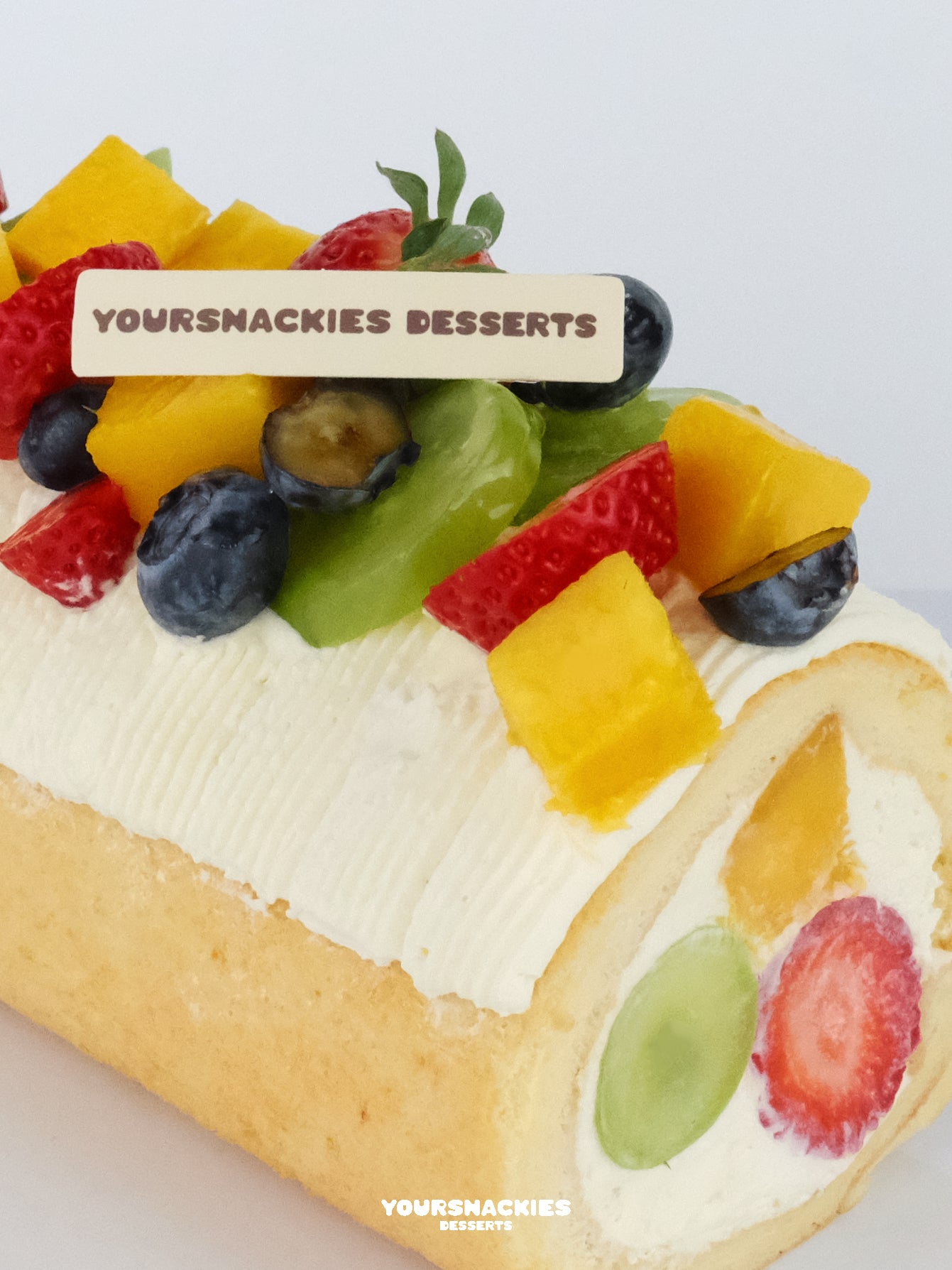 Mixed Fruits Roll