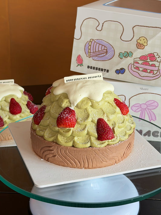 Christmas Limited Dubai Pistachio Chocolate Cake