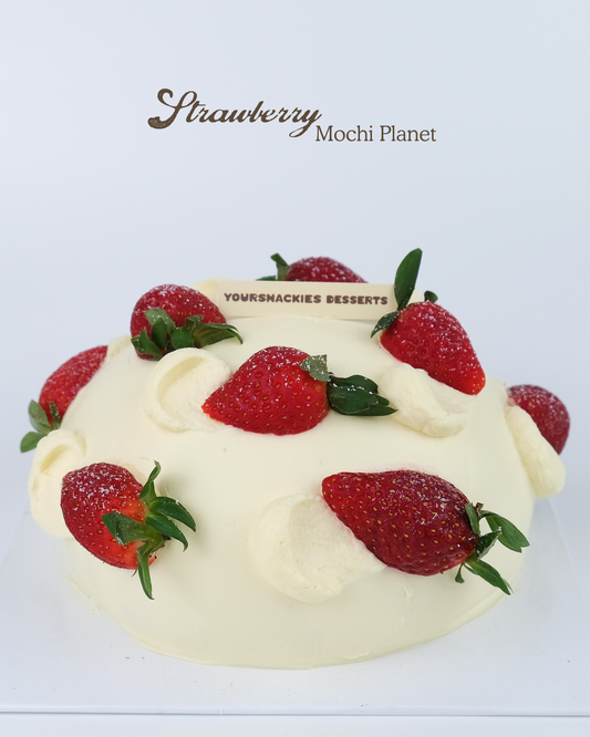 Strawberry Planet w/ Mochi Cake